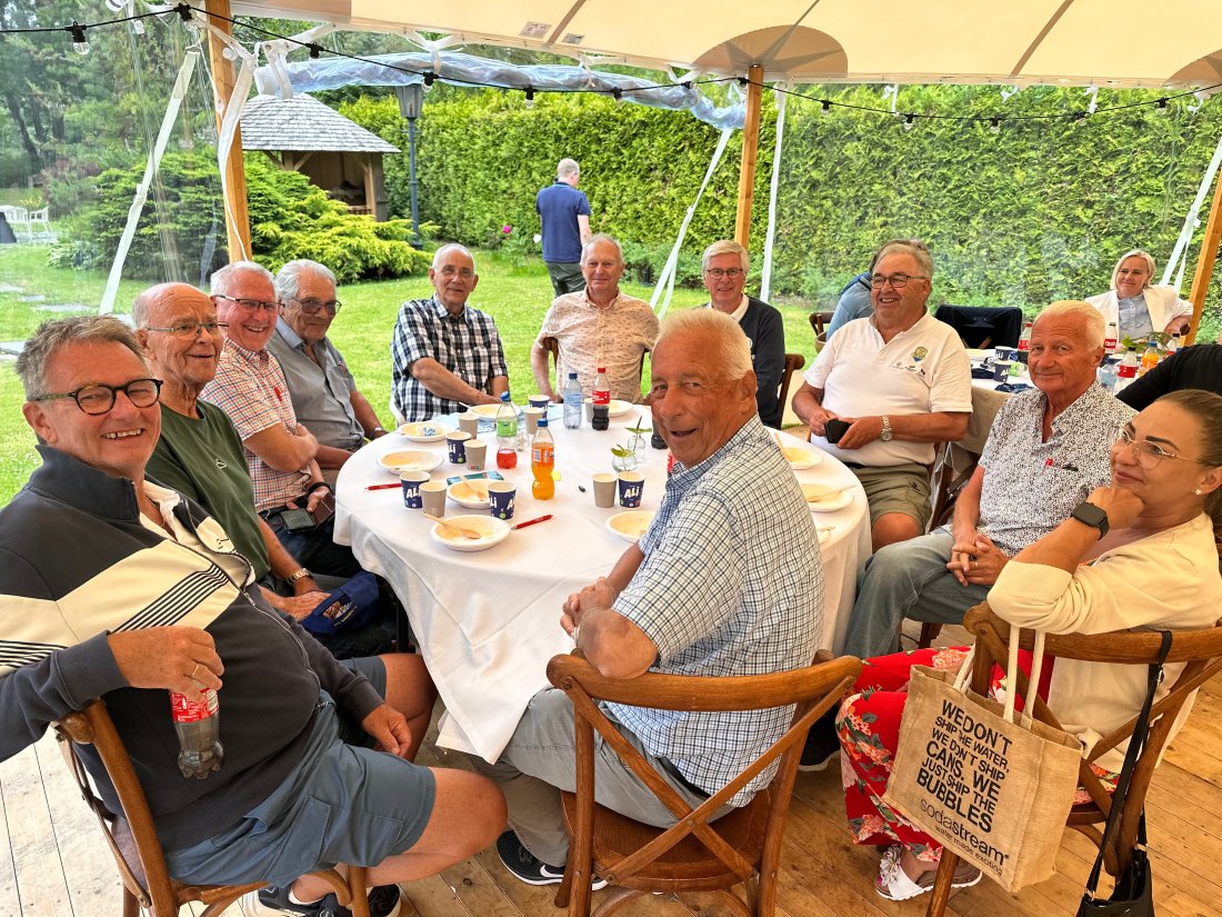 Vi takker Seniorgruppa for viktig bidrag og god hjelp til denne sommerlunsjen
