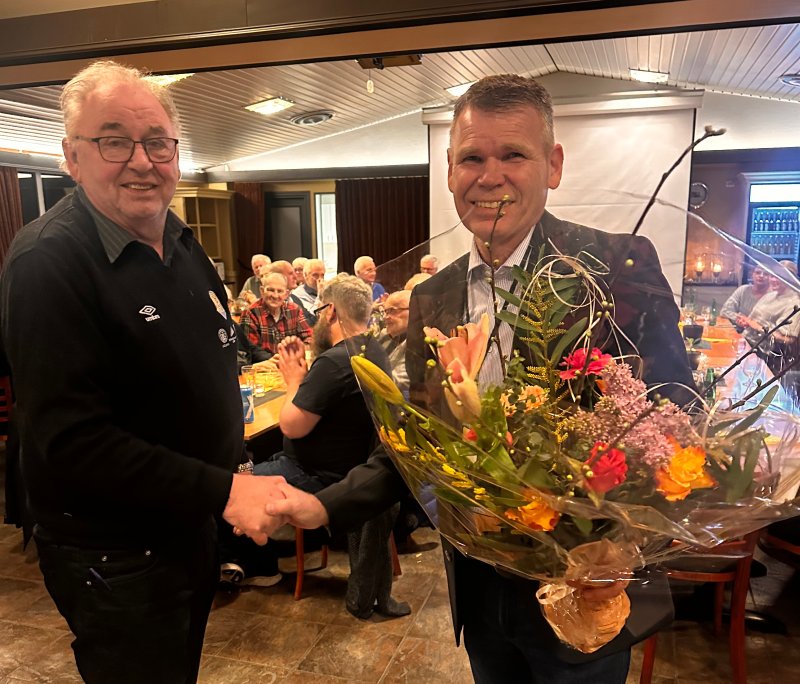 Her takker Carsten Jacobsen daglig leder av Arendals Bryggeri, Torstein Paulsen for at vi nok en gang får komme til bryggeriet for å gjøre stas på de frivillige.