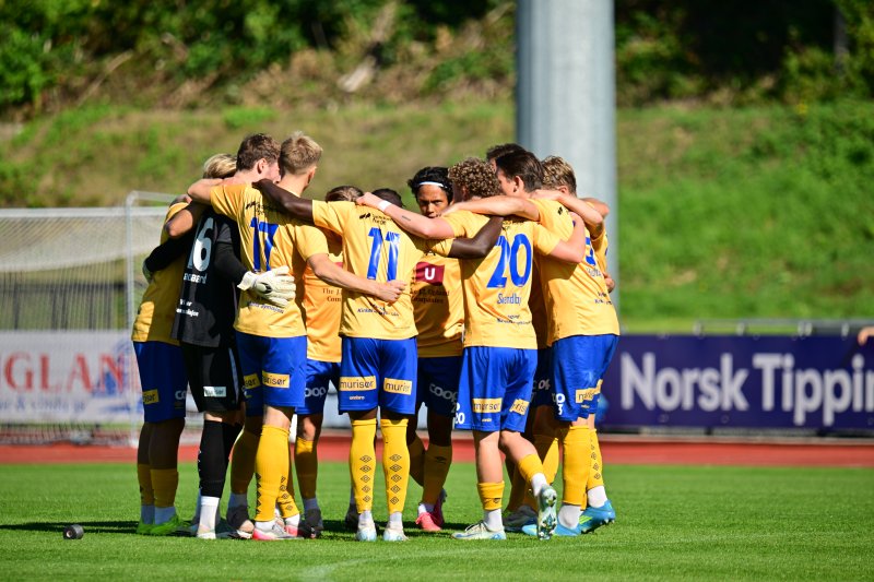 Hvem starter? Tipp riktig og du er med i trekningen av et sesongkort for 2027! Foto: Helge N. Olsen